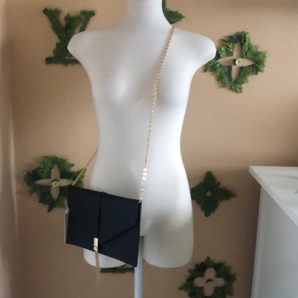 Black envelope purse